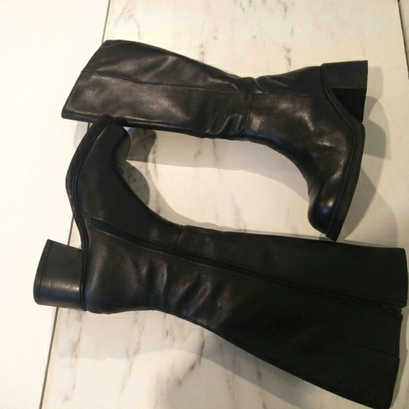 Vintage 90's Chunky Block Heel Square Toe Tall Black Leather Boots - Picture 10 of 16